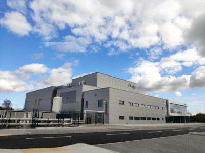 夯實“產品+渠道+品牌”,羊奶粉“黑馬”羊滋滋如何逆勢突圍?